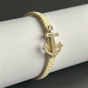 Women’s vintage crystal gold tone anchor charm white leather bracelet one size‎